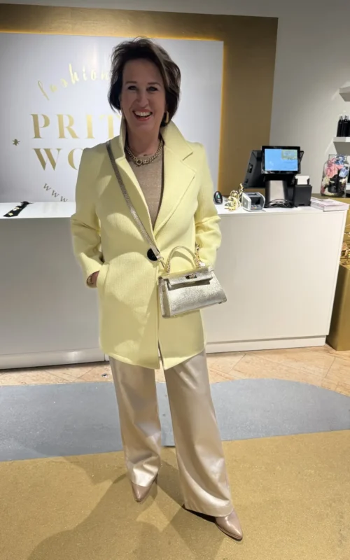 Big Button Jas Yellow