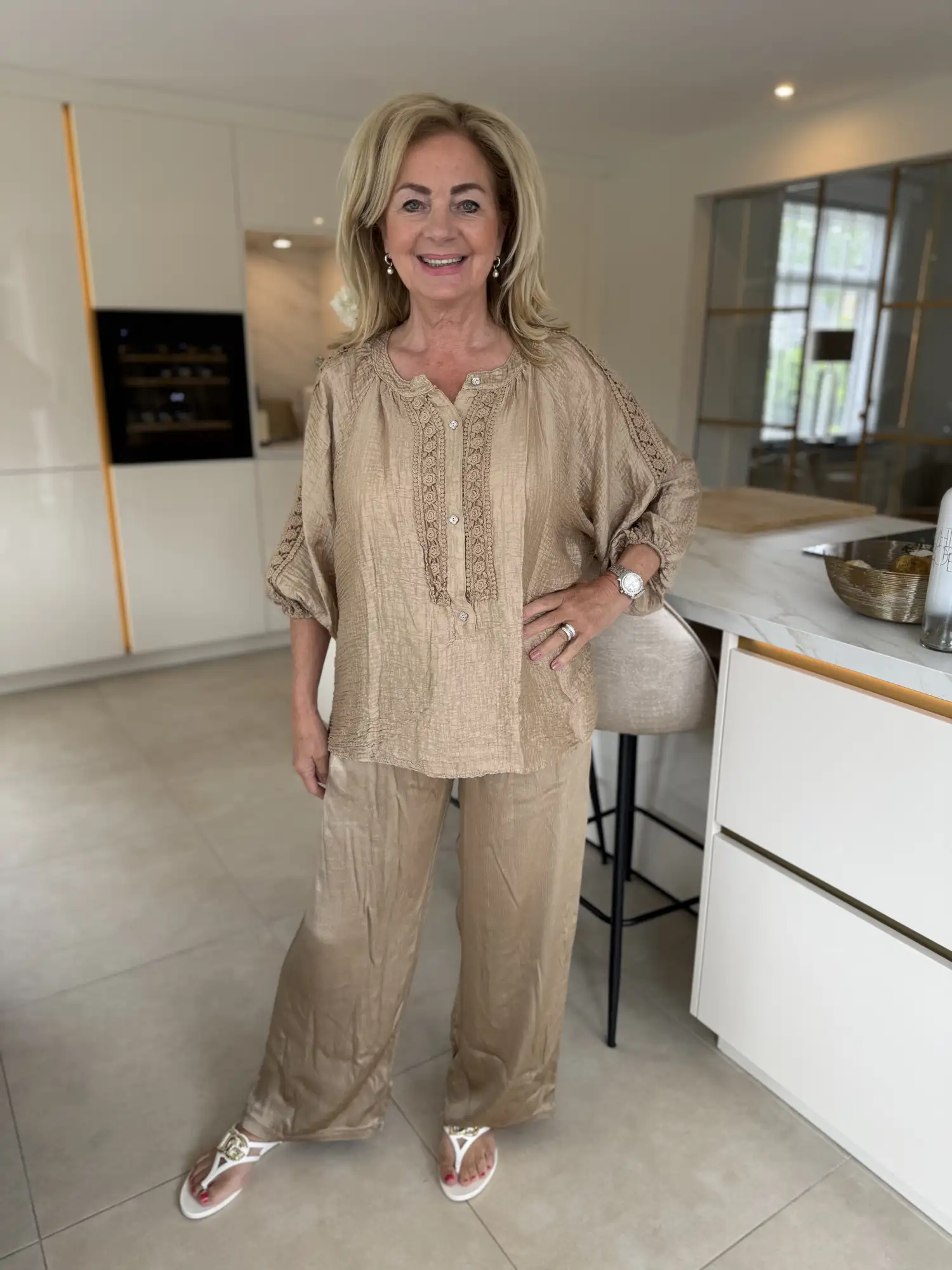 Lara Blouse Camel Gold
